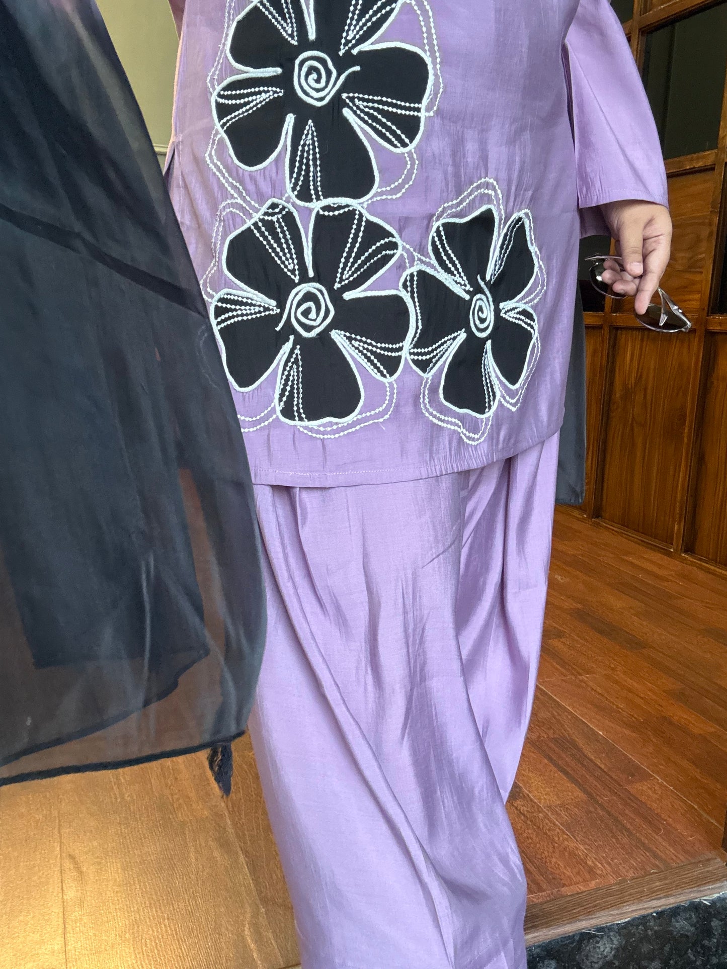 Appliqué Work Farshi Suit