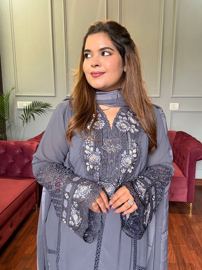 Premium Pakistani Suit With Lace And Cutwork Detailing & Satin finish Duppatta 🤍