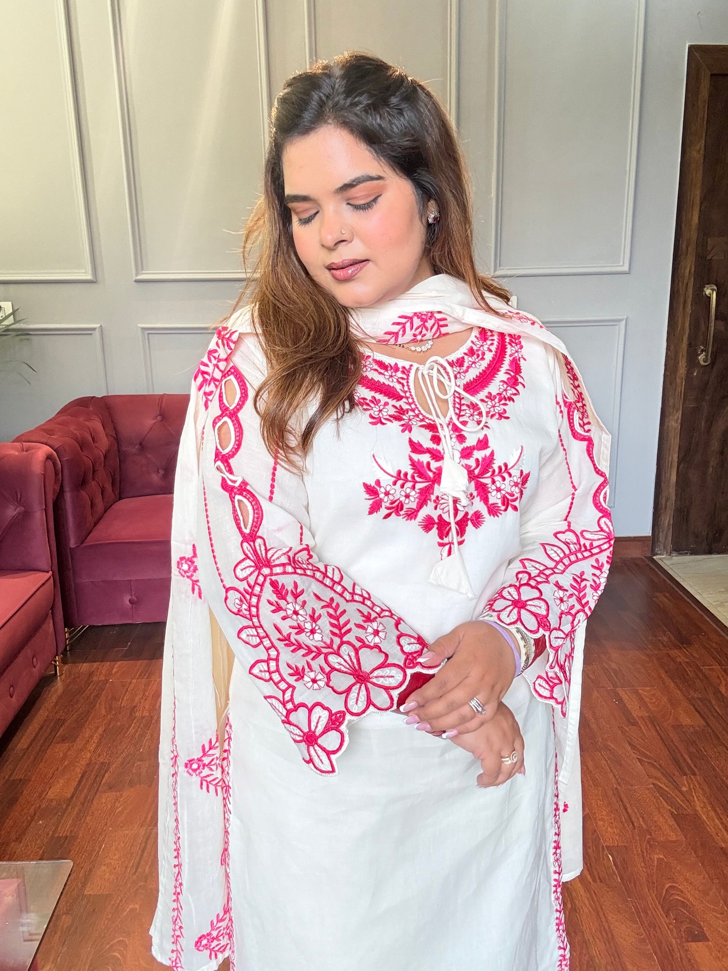 Embroidered Cotton Suit With Cutwork Designer Sleeves ✨🌷