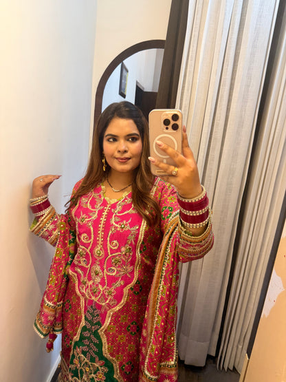 Designer Pure Crepe Pink & Green Farshi Digital Printed Suit with Handwork ✨💕