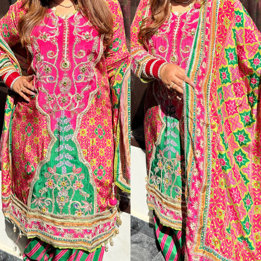 Designer Pure Crepe Pink & Green Farshi Digital Printed Suit with Handwork ✨💕
