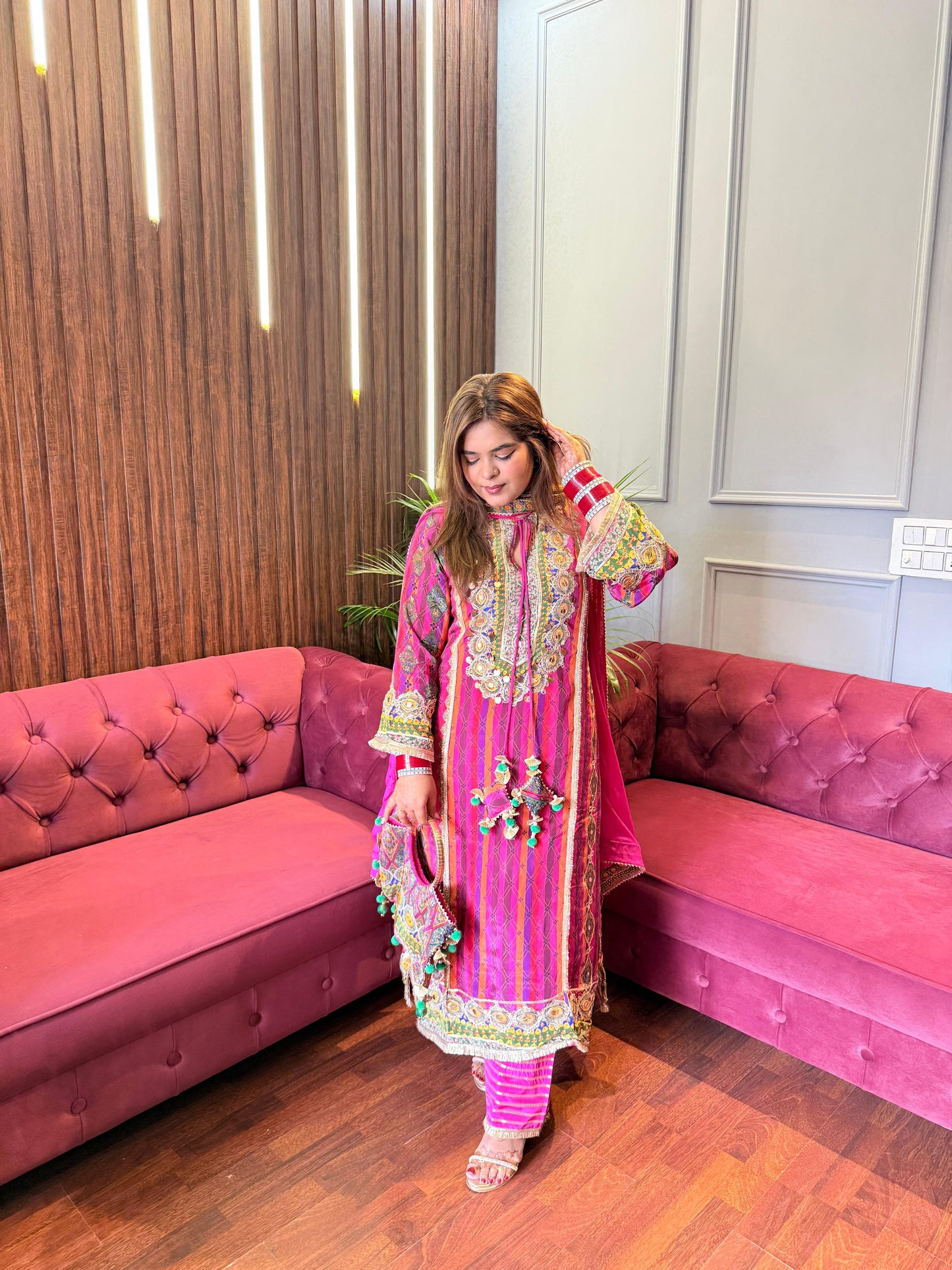 Designer Bestseller Gulabo Crepe Suit with Bag ✨
