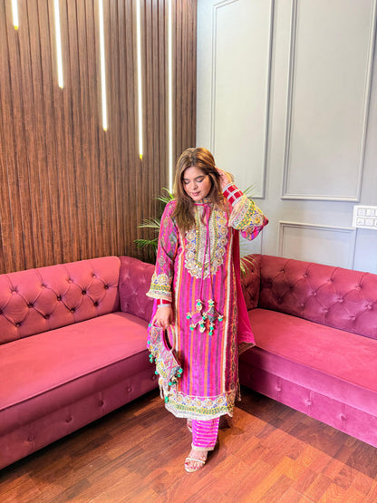 Designer Bestseller Gulabo Crepe Suit with Bag ✨